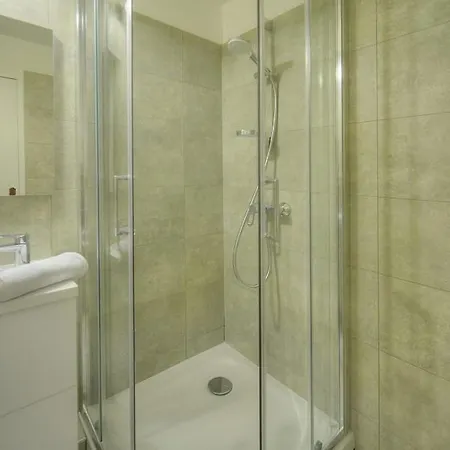 IMMOGROOM- Pool- Terrace Sea view- Parking- Spacious- CONGRESSBEACHES Apartamento *