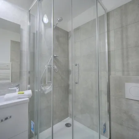 Upstays Sea View Terrace Pool 40m2 Cannes